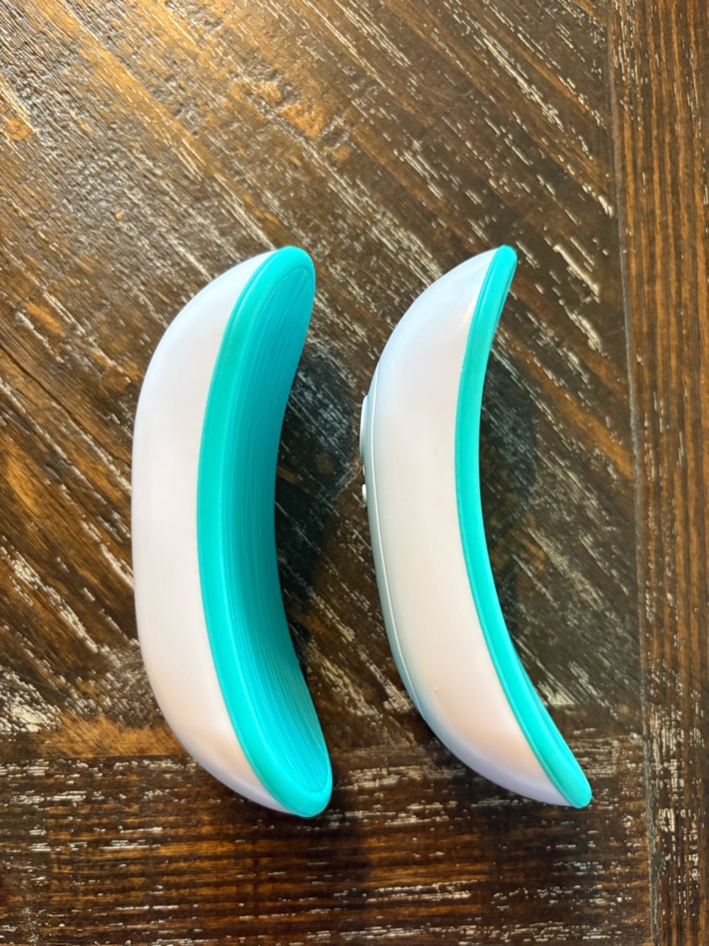 LaVie Warming Lactation Massagers (Set of 2) + Charger & Bag – NEW - Picture 7 of 12